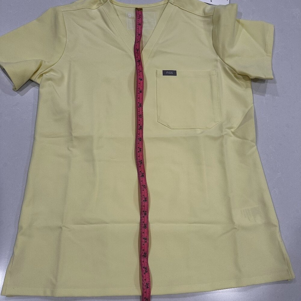 FIGS Technical Collection XS NWT - image 3